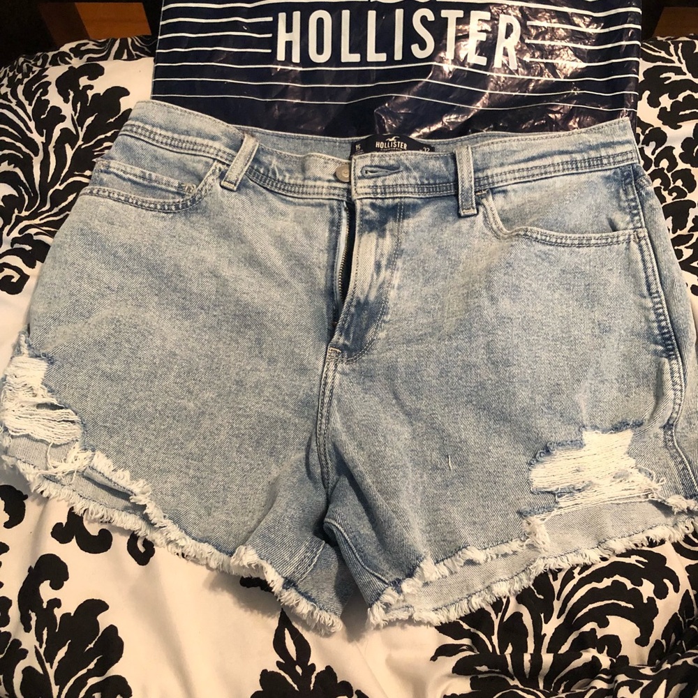 Hollister never worn Jean shorts!